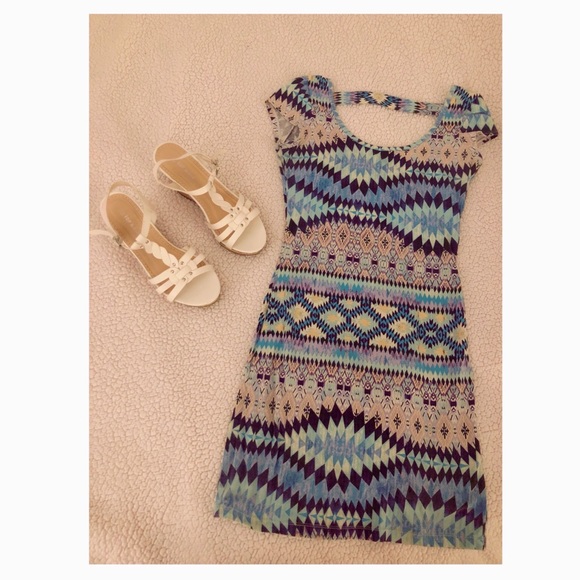 Charlotte Russe Dresses & Skirts - Geometric print bodycon dress Charlotte Russe Dresses & Skirts - Geometric print bodycon dress